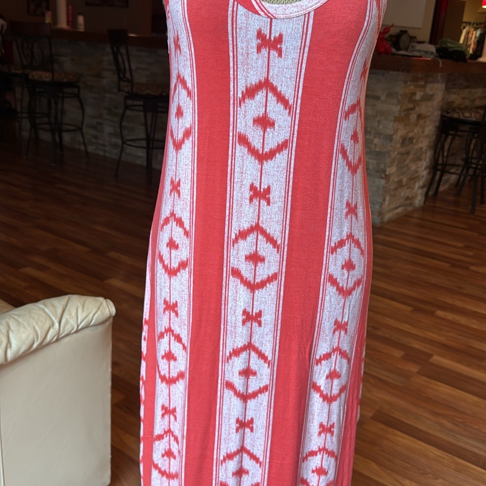 J Crew size XS coral and white patterned long dress with slit on side - Picture 2 of 4